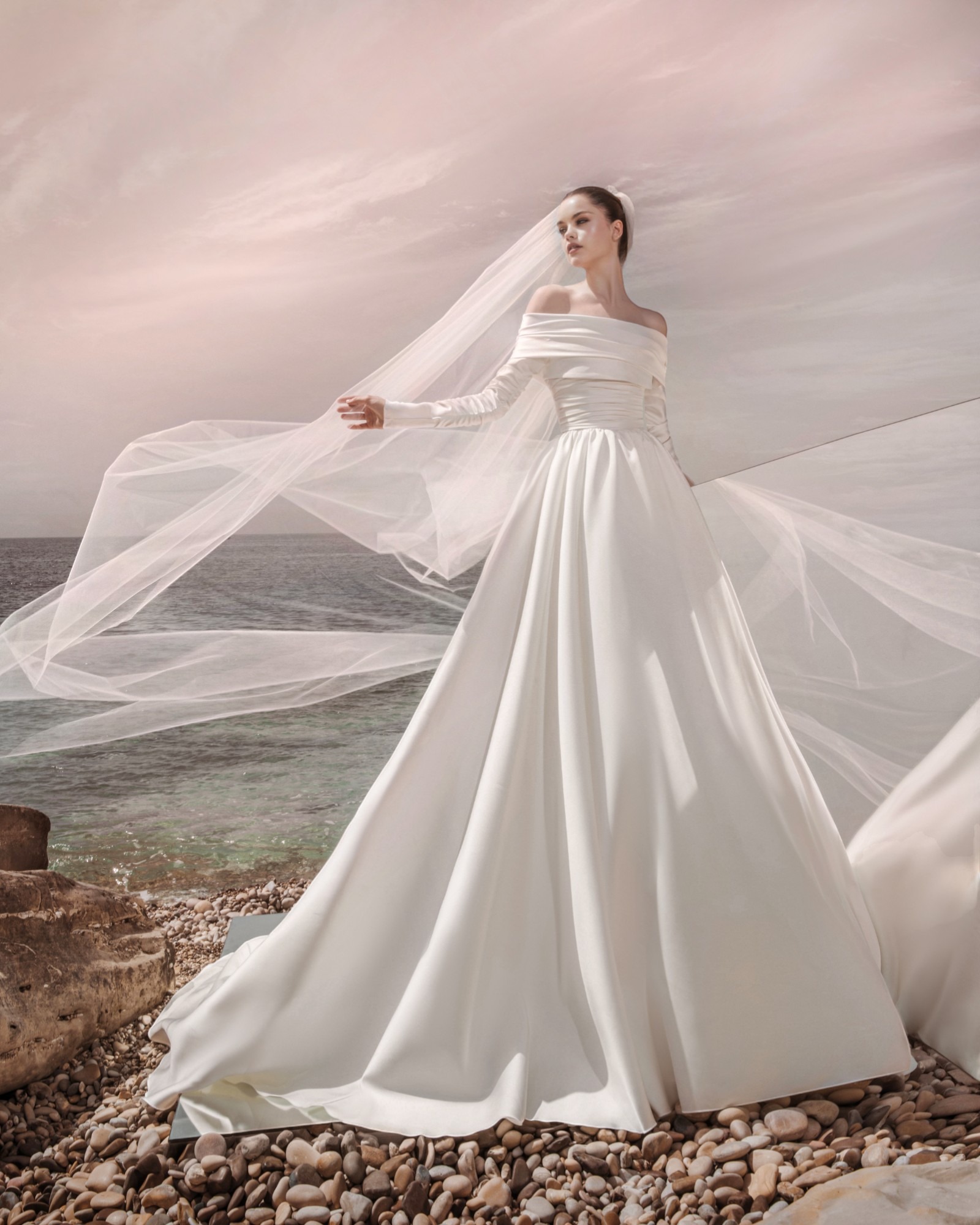 SWD25012_JOYA_FR40 1